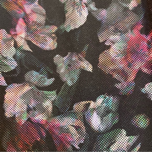 Lululemon Wunder Under High Rise Tight 28” - Full On Luxtreme in Activate Floral - Picture 6 of 9